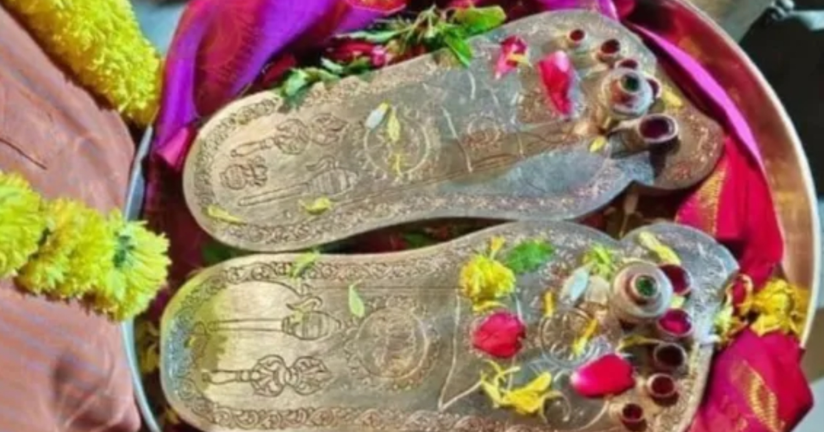 64-year-old man embarks on padayatra carrying gold-plated footwear for Ram Temple 'Pran Pratishtha' ceremony